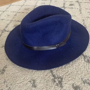 Ecote Women’s 100% Wool Navy Hat Urban Outfitters